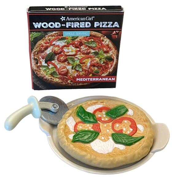 American Girl Kitchen WOOD FIRED PIZZA Accessories Pizza Pie Pan Cutter Set Box - Picture 1 of 11